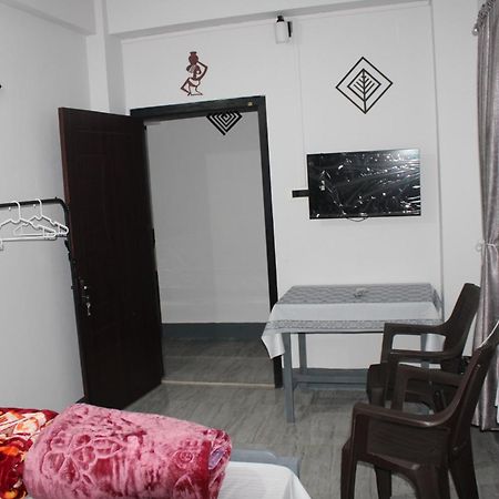 Halabella Homestay Shillong Buitenkant foto